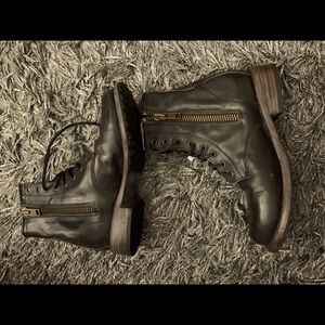 Black vintage looking boots
